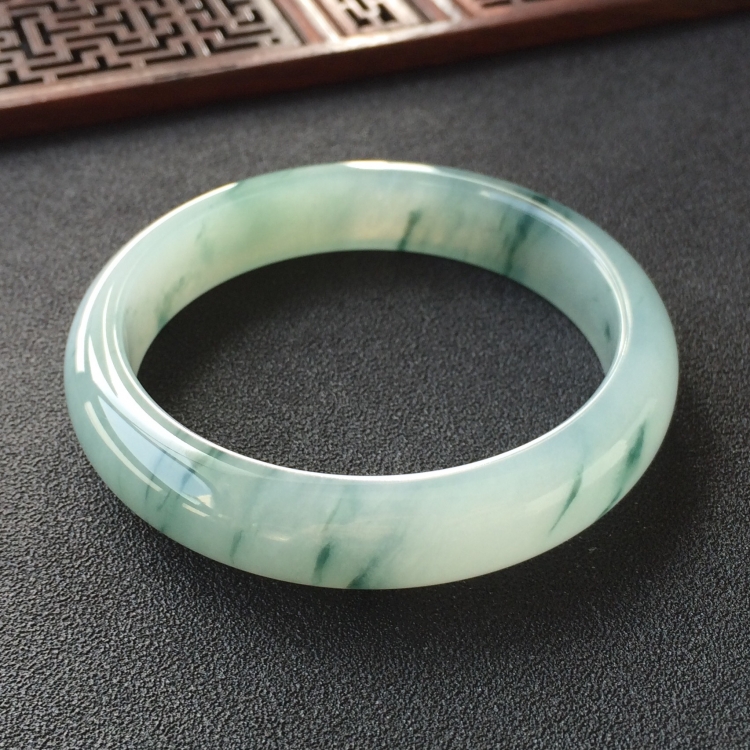 (超值推荐)糯冰种飘花手镯(57.4mm)