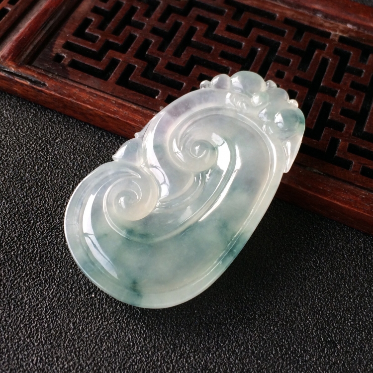 (超值推荐)冰种飘花如意挂件