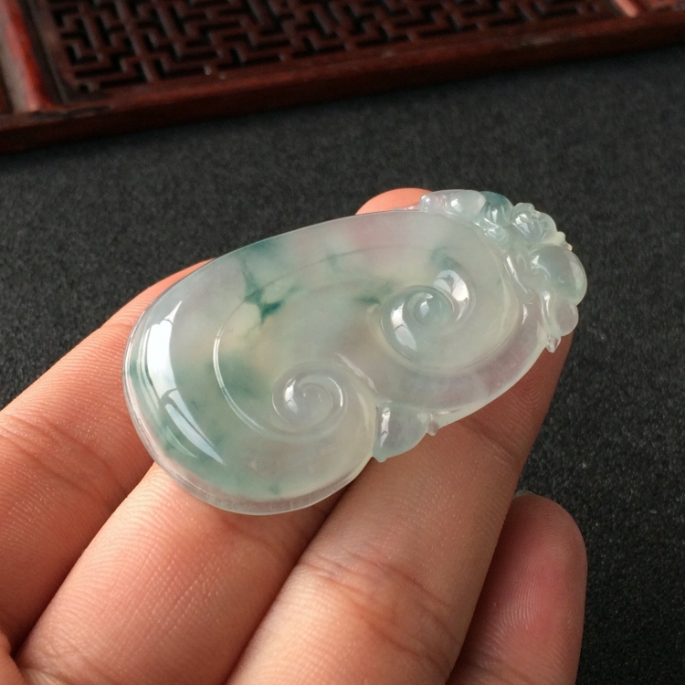 (超值推荐)冰种飘花如意挂件