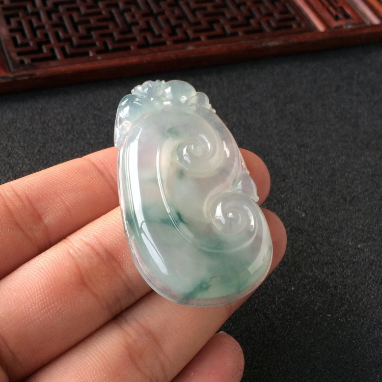 (超值推荐)冰种飘花如意挂件