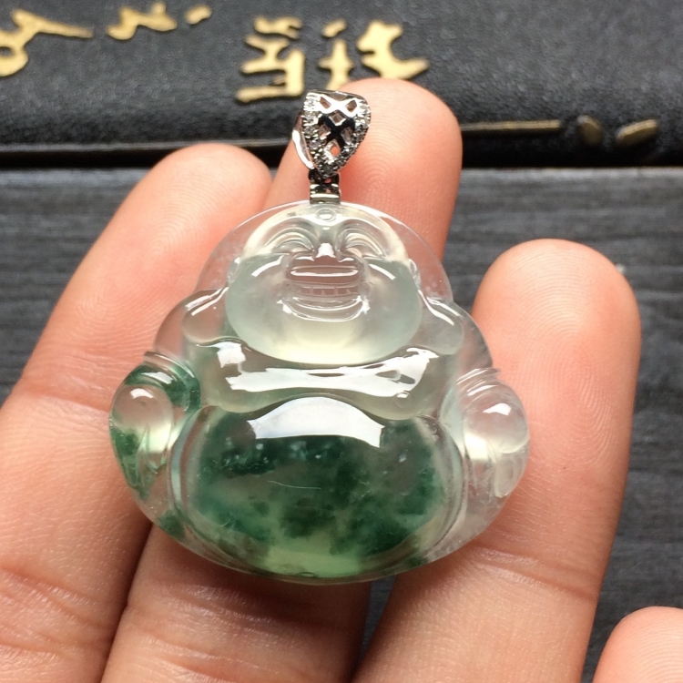 （超值推荐）冰种飘花玉佛挂件（金扣）