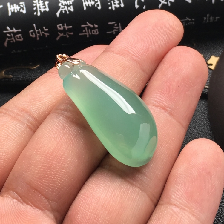 （超值推荐）冰种晴水福瓜挂件（金扣）
