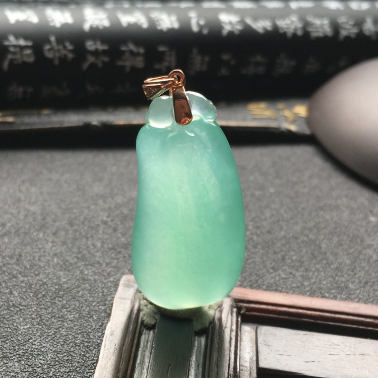 （超值推荐）冰种晴水福瓜挂件（金扣）