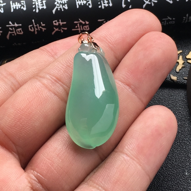 （超值推荐）冰种晴水福瓜挂件（金扣）