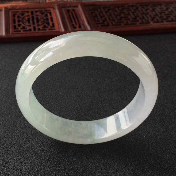 (超值推荐)冰种飘花手镯(59mm)