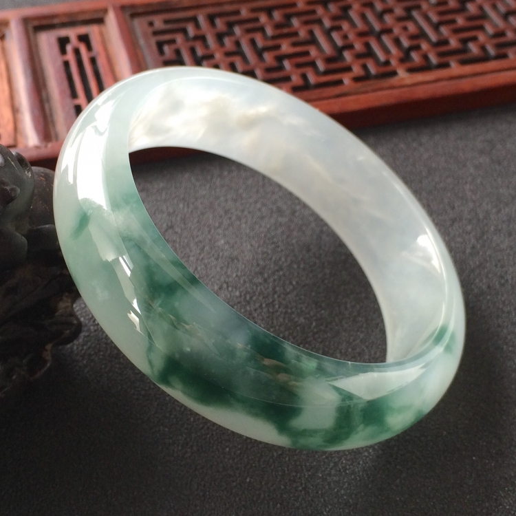 (超值推荐)冰种飘花手镯(58.1mm)