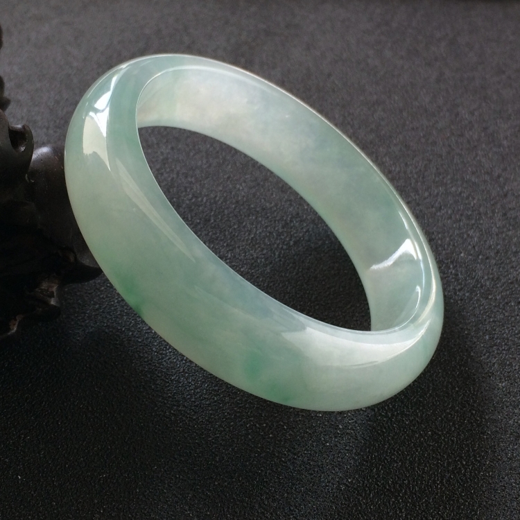 (超值推荐)冰种飘花手镯(56.3mm)