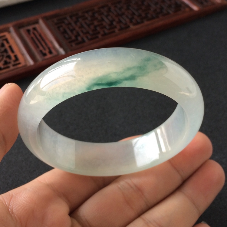 (超值推荐)冰种飘花手镯(56.2mm)