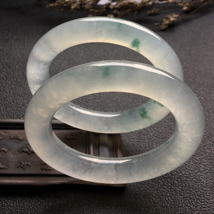 （超值推荐）冰种飘花圆条手镯一对（58mm、56.8mm）