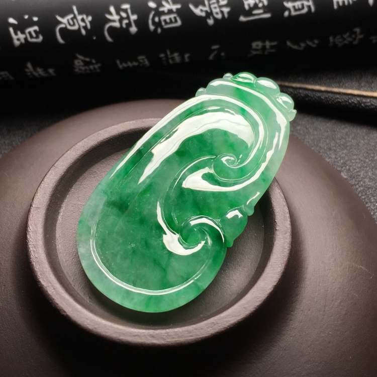 （超值推荐）糯冰种飘翠如意挂件