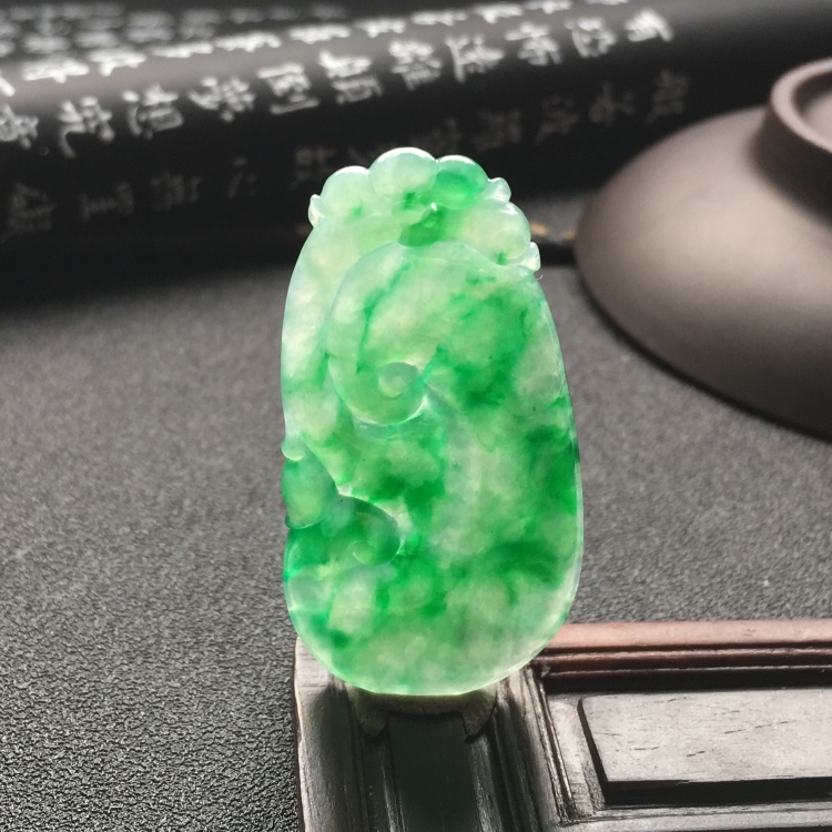 （超值推荐）糯冰种飘翠如意挂件