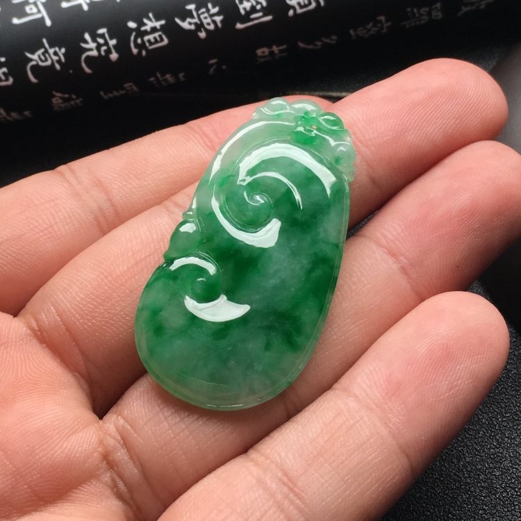 （超值推荐）糯冰种飘翠如意挂件