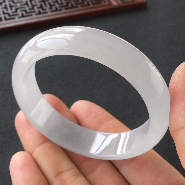 (超值推荐)冰种淡晴水手镯(56.8mm)