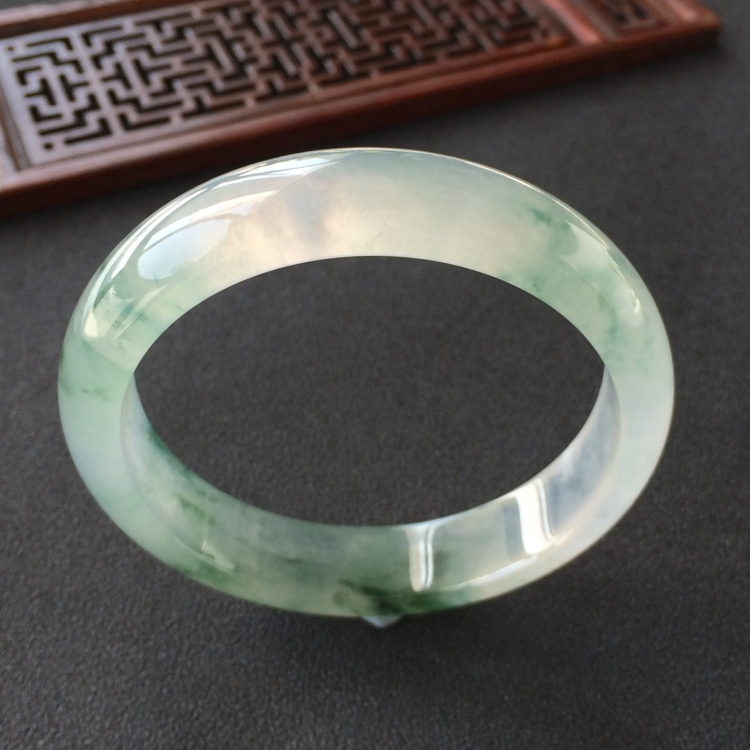 (超值推荐)冰种飘花手镯(56.4mm)
