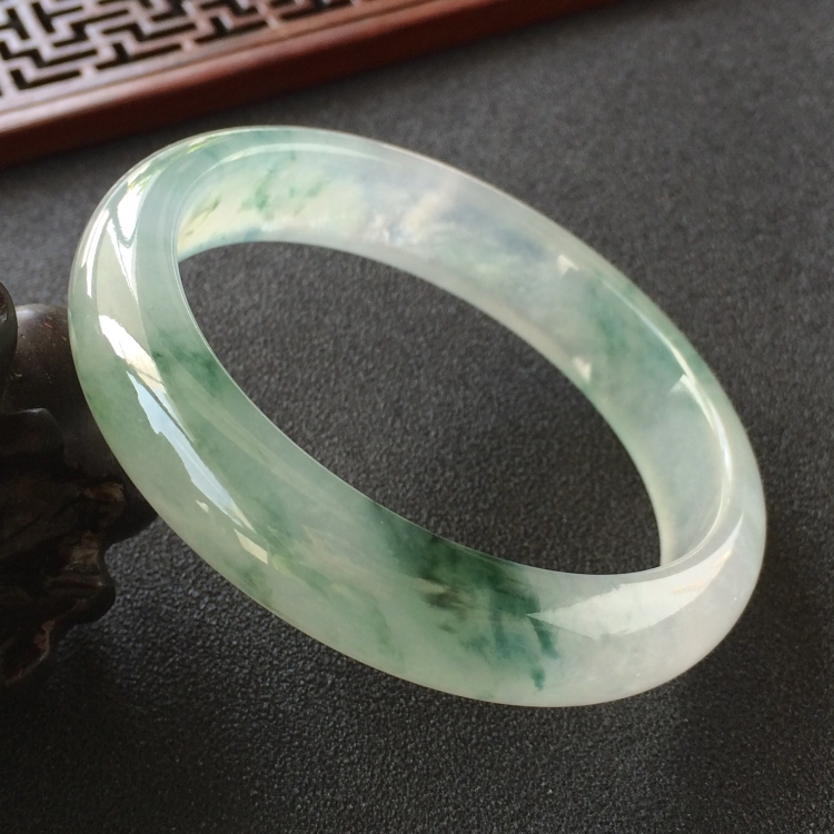 (超值推荐)冰种飘花手镯(56.4mm)