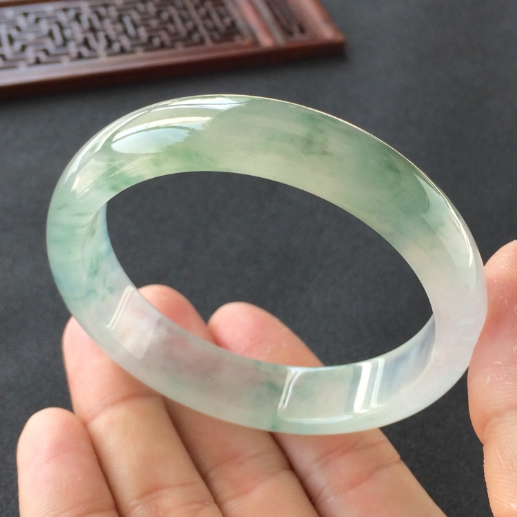 (超值推荐)冰种飘花手镯(56.4mm)
