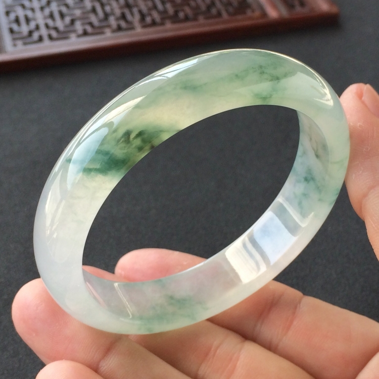 (超值推荐)冰种飘花手镯(56.4mm)