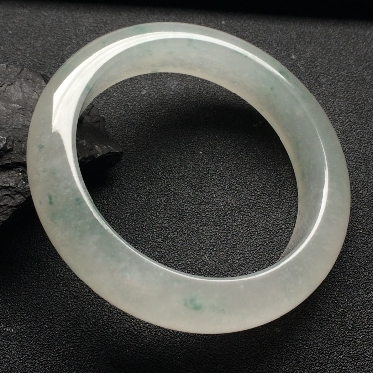 （超值推荐）冰种飘花手镯（55mm）