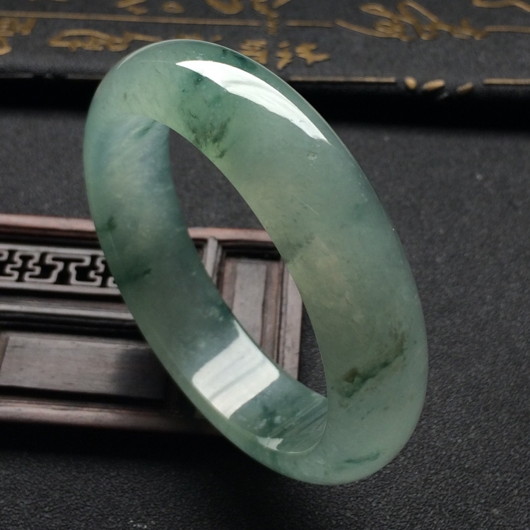 （超值推荐）冰种飘花手镯（53.2mm）