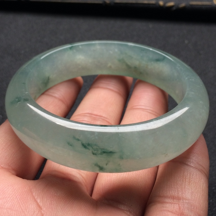 （超值推荐）冰种飘花手镯（53.2mm）
