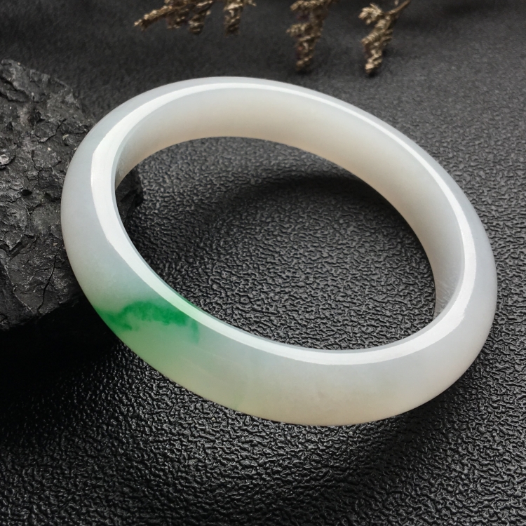 （超值推荐）糯冰种飘翠手镯（56.2mm）