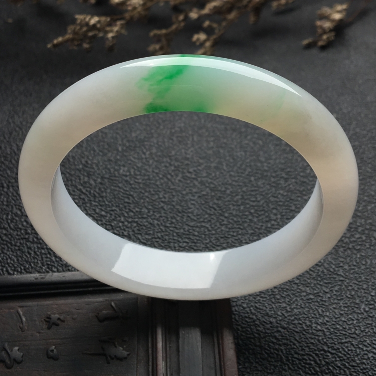 （超值推荐）糯冰种飘翠手镯（56.2mm）