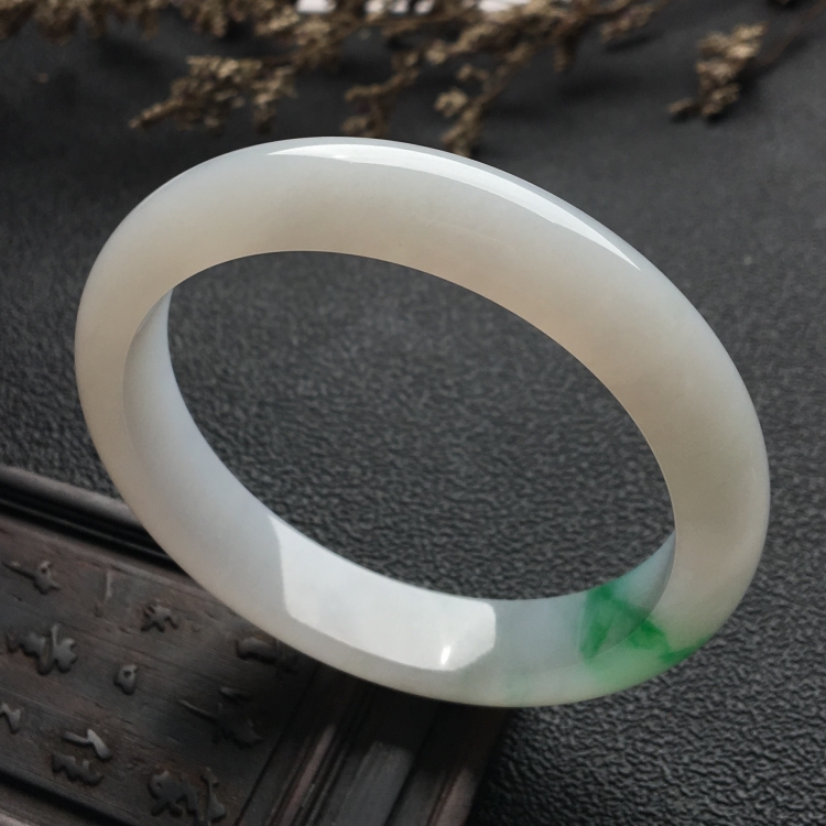 （超值推荐）糯冰种飘翠手镯（56.2mm）