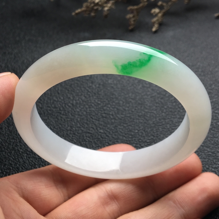 （超值推荐）糯冰种飘翠手镯（56.2mm）