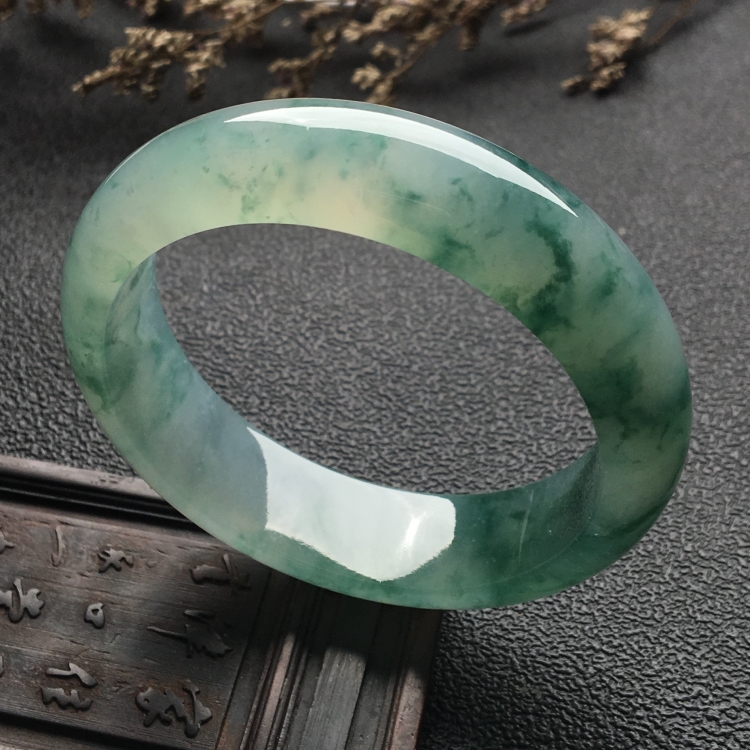 （超值推荐）冰种飘花手镯（55.1mm）