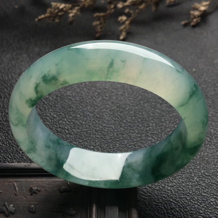 （超值推荐）冰种飘花手镯（55.1mm）