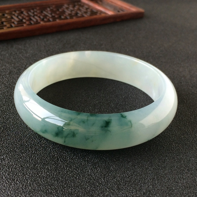 (超值推荐)糯冰种飘花手镯(59mm)