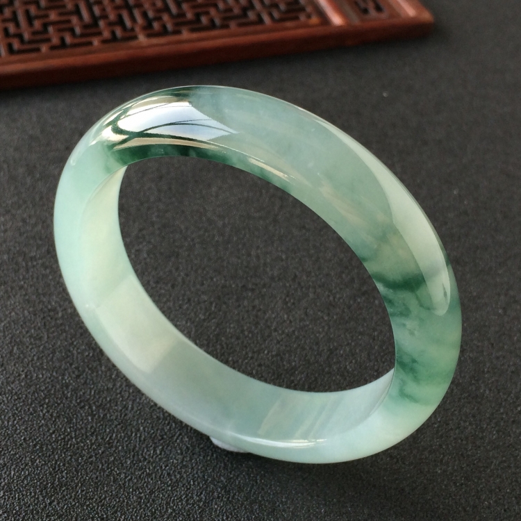 (超值推荐)糯冰种飘花手镯(56.6mm)