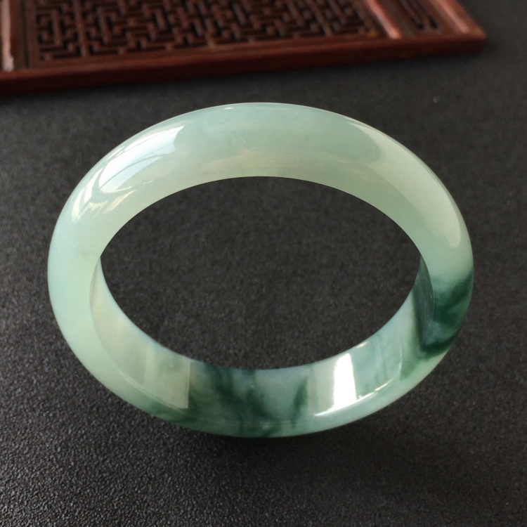 (超值推荐)糯冰种飘花手镯(56.6mm)