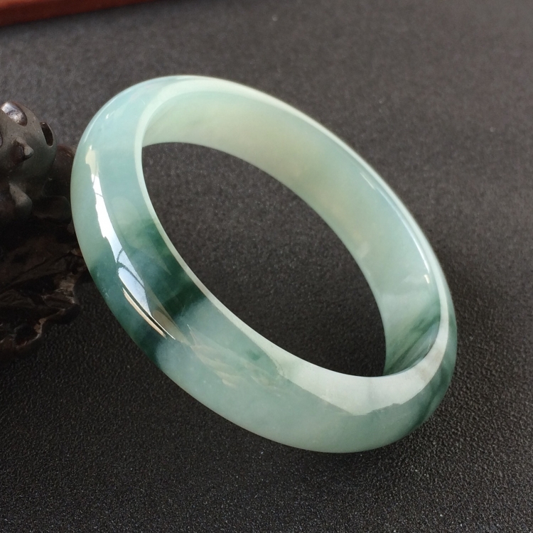 (超值推荐)糯冰种飘花手镯(56.6mm)