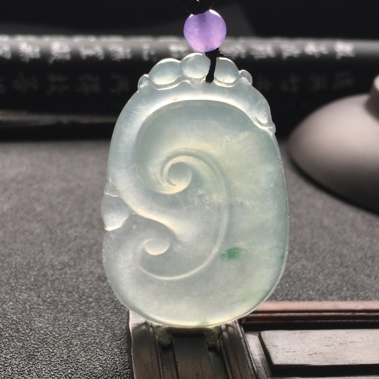 （超值推荐）冰种略飘花如意挂件