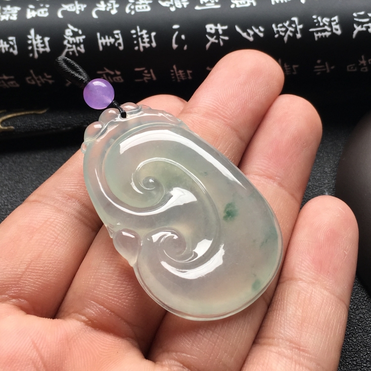 （超值推荐）冰种略飘花如意挂件