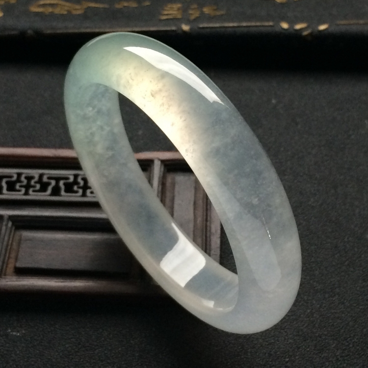 （超值推荐）冰种淡晴水手镯（54.4mm）