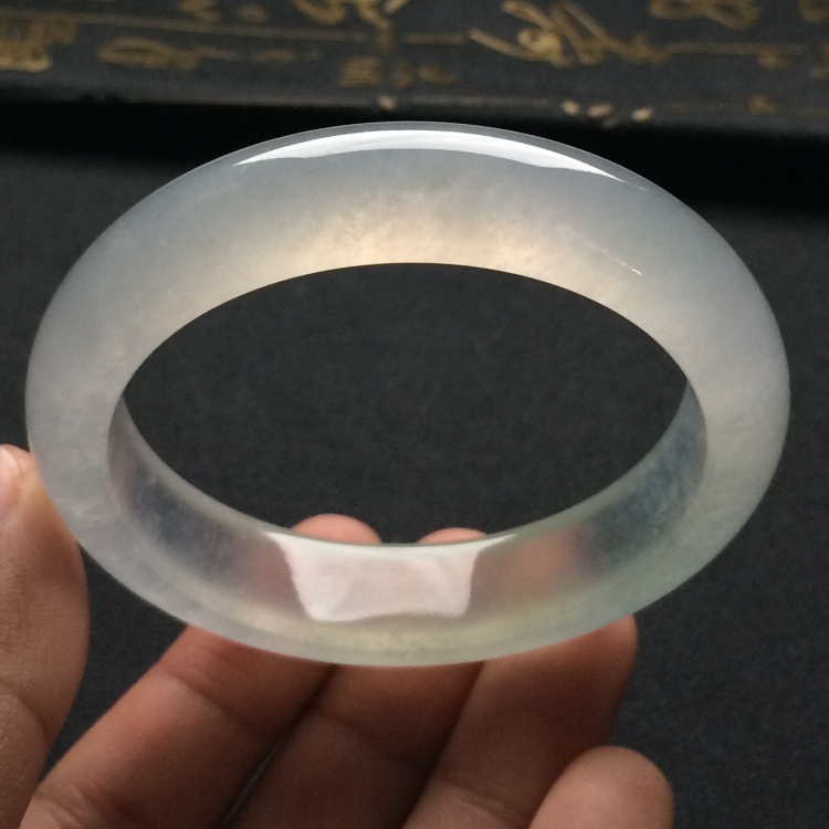 （超值推荐）冰种淡晴水手镯（54.4mm）