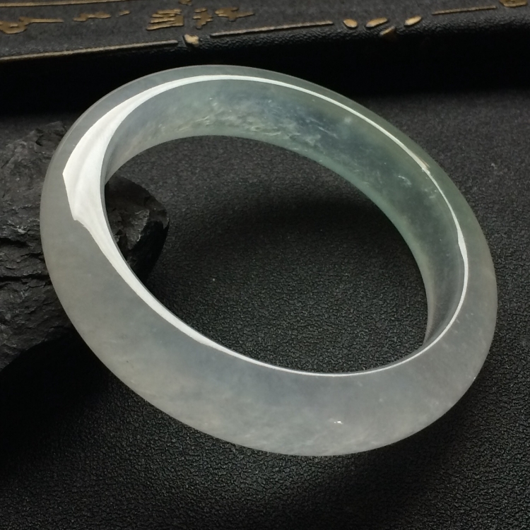 （超值推荐）冰种淡晴水手镯（54.4mm）
