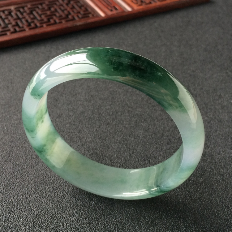 (超值推荐)冰种飘花手镯(57.5mm)