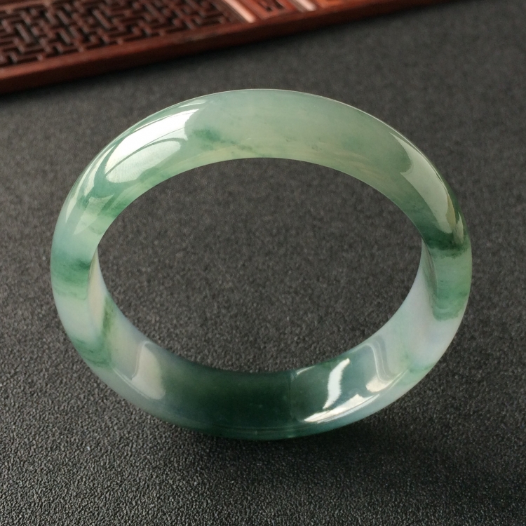 (超值推荐)冰种飘花手镯(57.5mm)