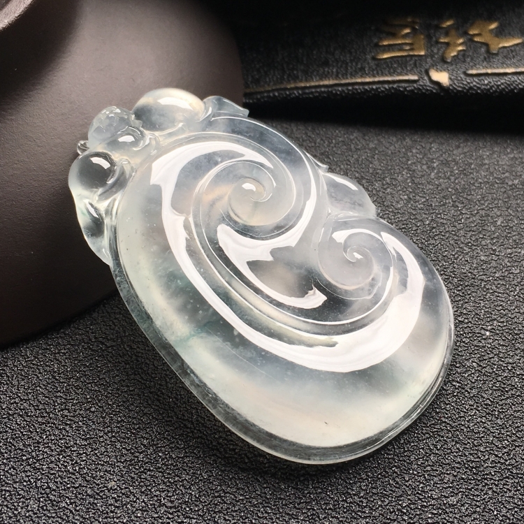 （超值推荐）冰种略飘花如意挂件