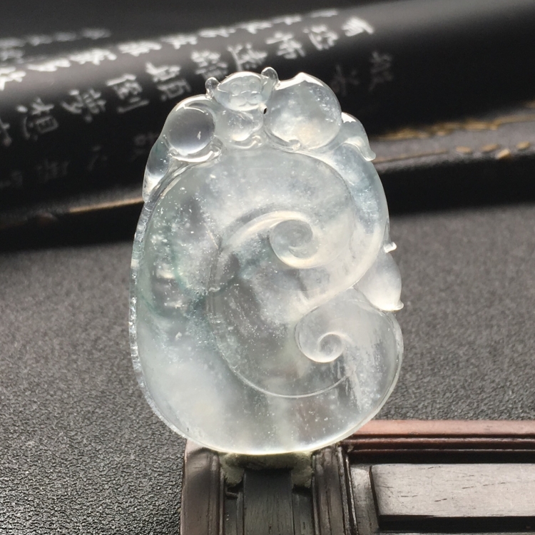 （超值推荐）冰种略飘花如意挂件