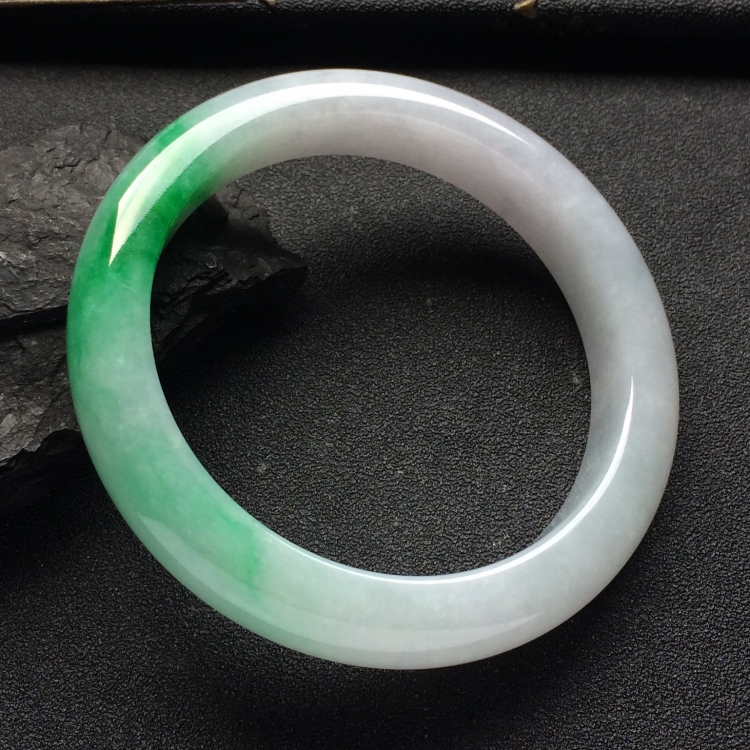 （超值推荐）糯冰种飘翠手镯（57mm）
