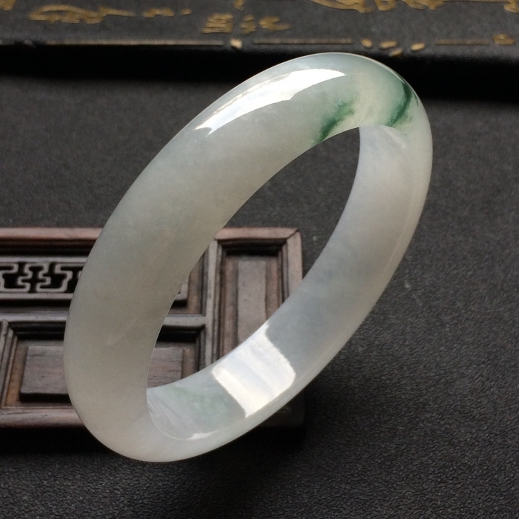 （超值推荐）糯冰种飘花手镯（57.1mm）
