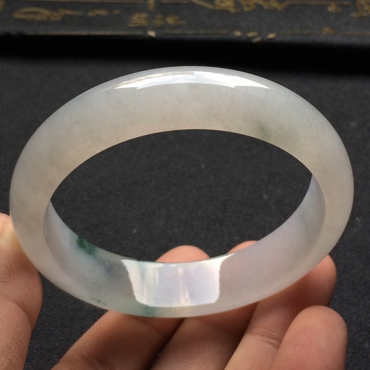 （超值推荐）糯冰种飘花手镯（57.1mm）