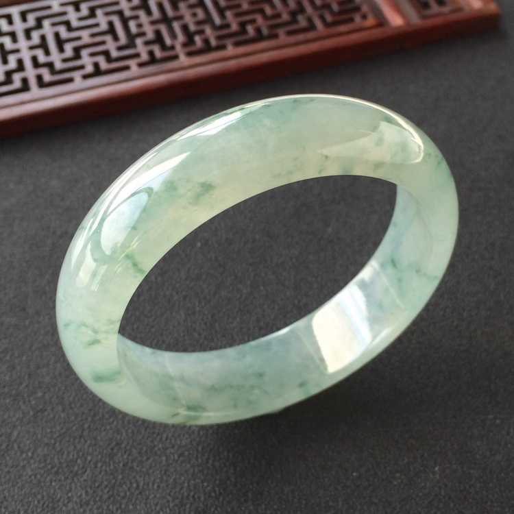 (超值推荐)冰种飘花手镯(56mm)