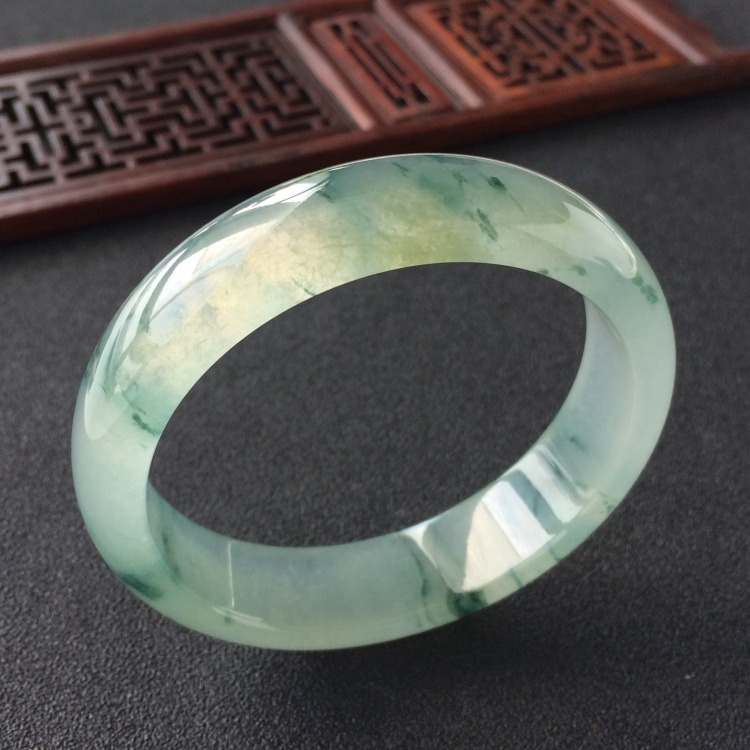 (超值推荐)冰种飘花手镯(53mm)