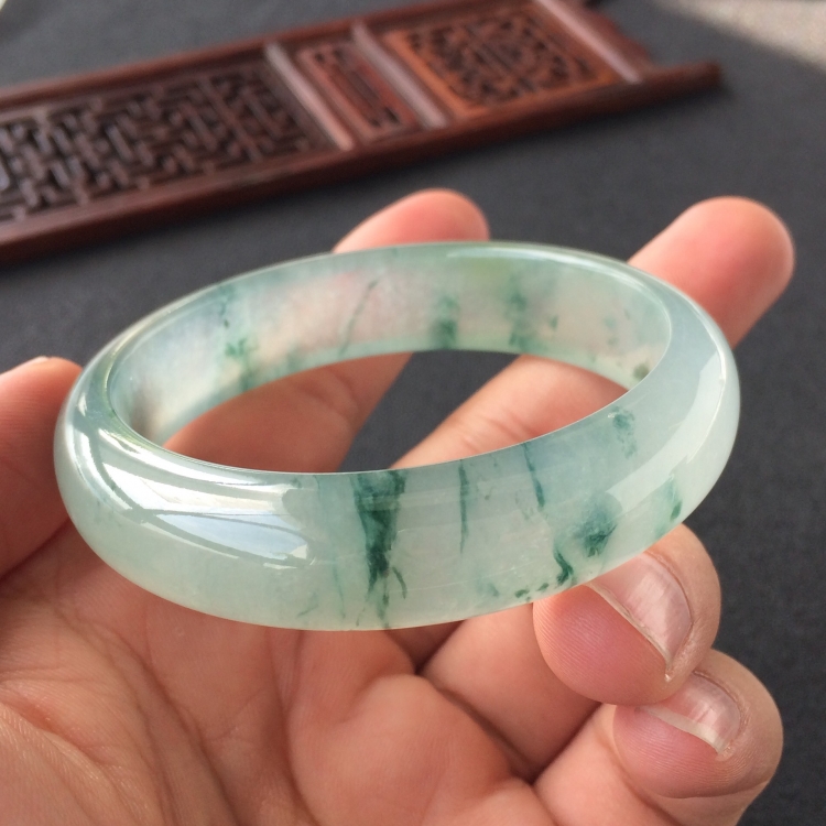 (超值推荐)冰种飘花手镯(53mm)