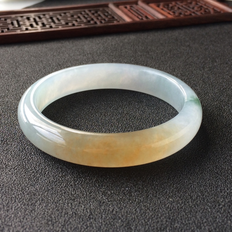 (超值推荐)糯冰种黄翡略飘花手镯(57.2mm)